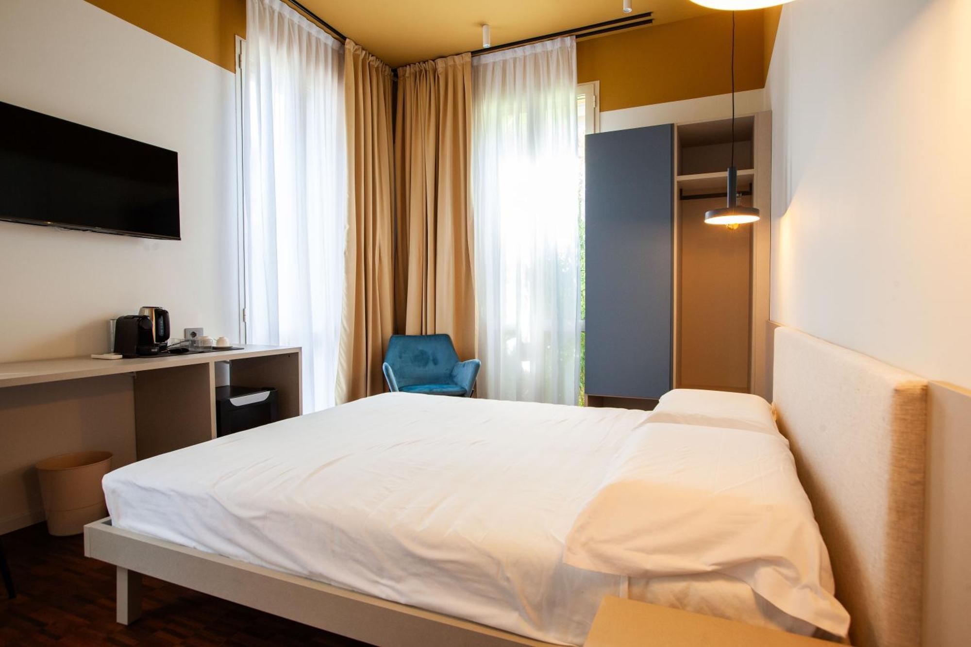 Cvm 19 Hotell Milano Exteriör bild